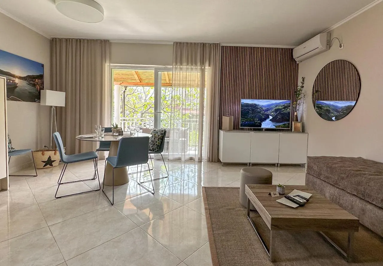 Apartment Baska Mit Poolarea - Krk, Kroatien Baška